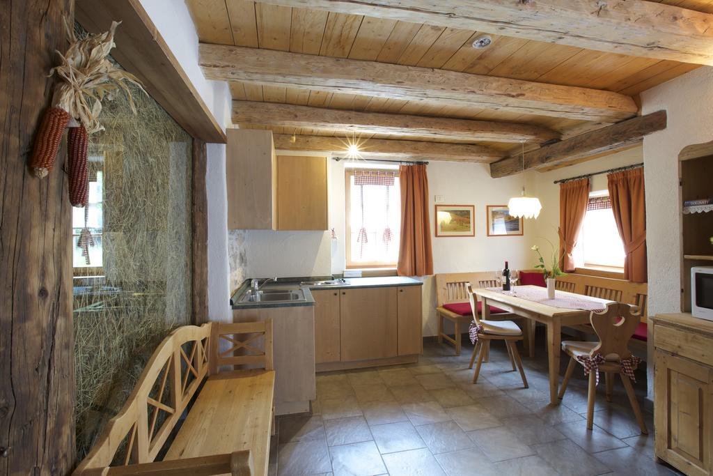 카라노 Maso Franceschella B&B 외부 사진